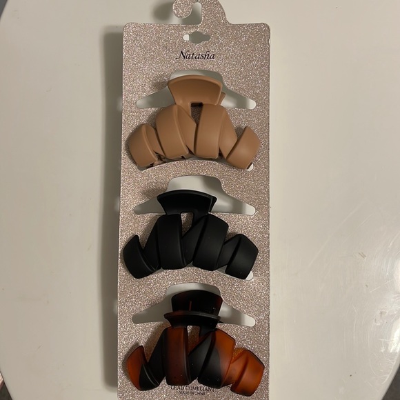 3 New Natasha Hair Claws Look like suede quite unique - Picture 1 of 1